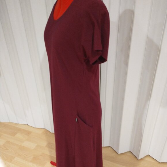 OOM ETHIKWEAR WOMEN'S BURGUNDY DRESS WITH POCKETS SIZE 6 (TAG XS) - Picture 3 of 10